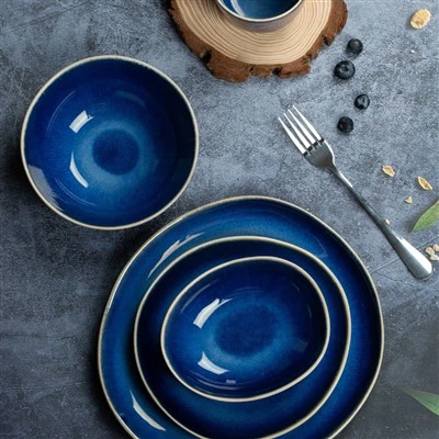 طقم أدوات مائدة على شكل بيضة عضوية باللون الأزرق 16 قطعة